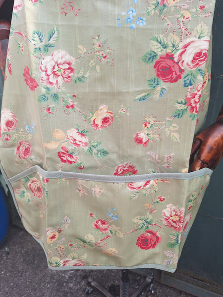 PU Coated Floral Linen Apron